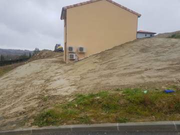 Création de talus par votre entreprise de terrassement aux environs de Muret Création de talus par votre entreprise de terrassement aux environs de Muret